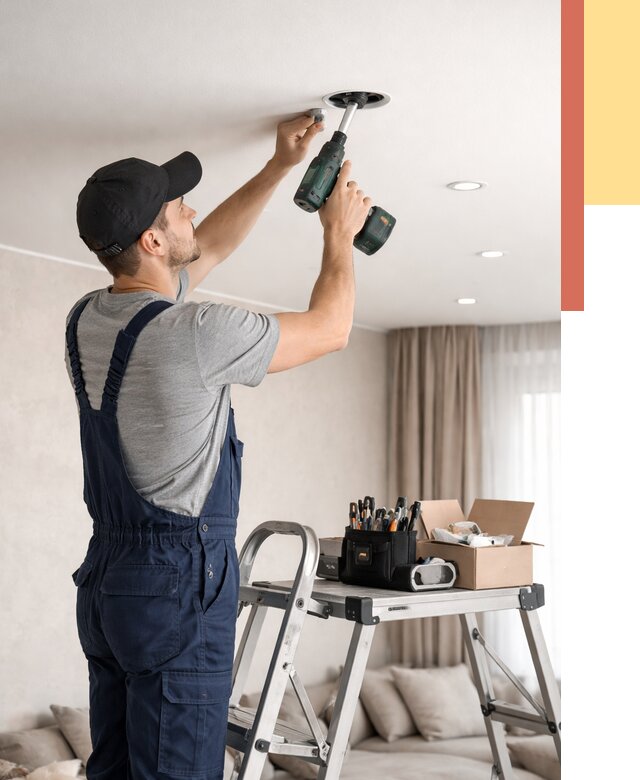 Установка и монтаж точечных светильников в натяжной потолок в Амурске от 1860 руб. | ОТДЕЛОЧНИК-Мрс