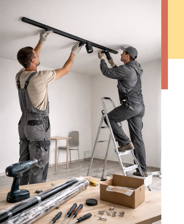 Установка трековых светильников в натяжной потолок в Амурске от 4339 руб. | ОТДЕЛОЧНИК-Мрс